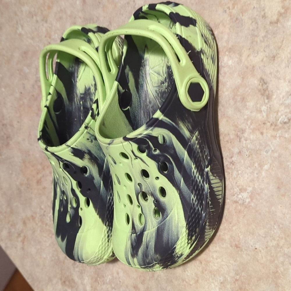 Toddler Boys Camouflage Slip On Sandals Size 11 12 - Picture 3 of 9